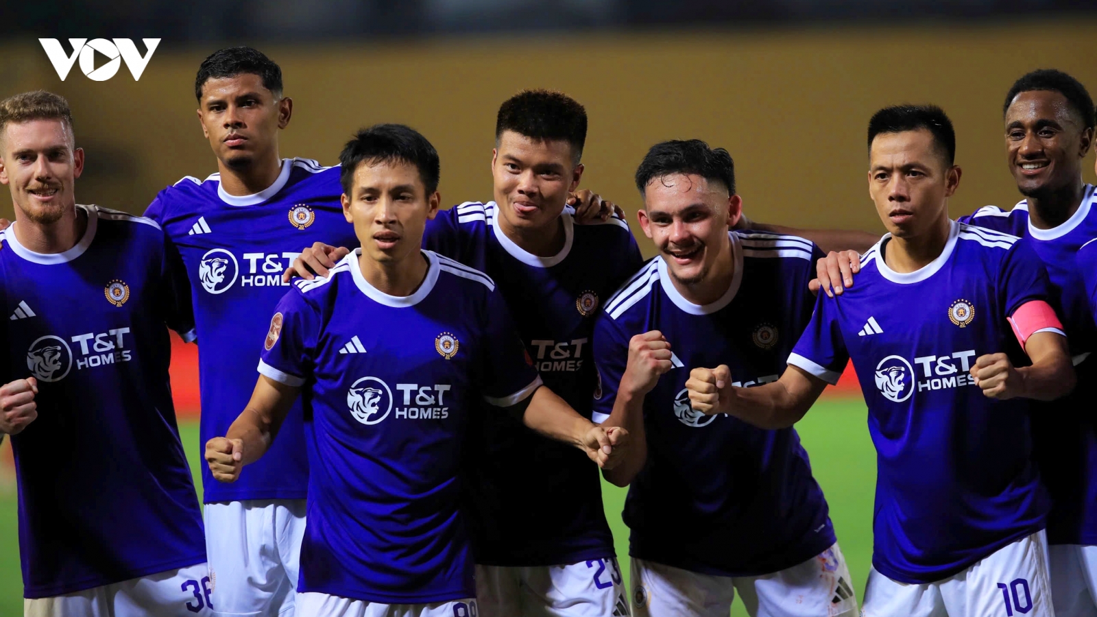 Vòng 5 V-League 2026/27: Đua ngôi đầu căng thẳng, Hà Nội FC tăng tốc