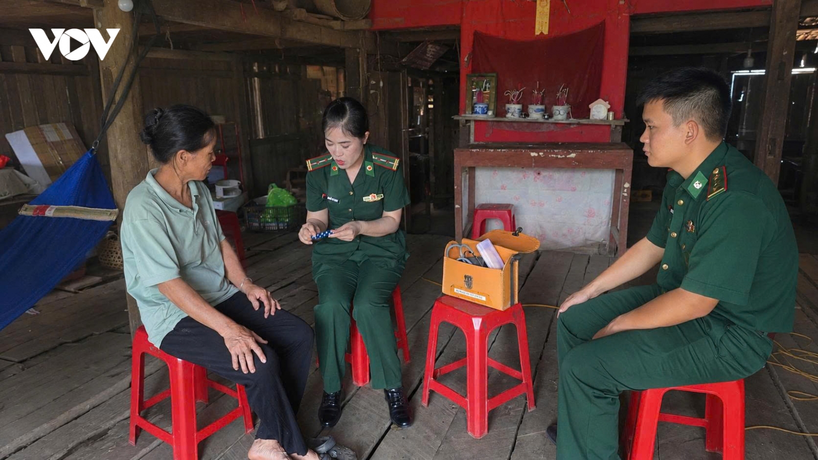 Nữ quân y 10 năm tận tâm với đồng bào vùng biên