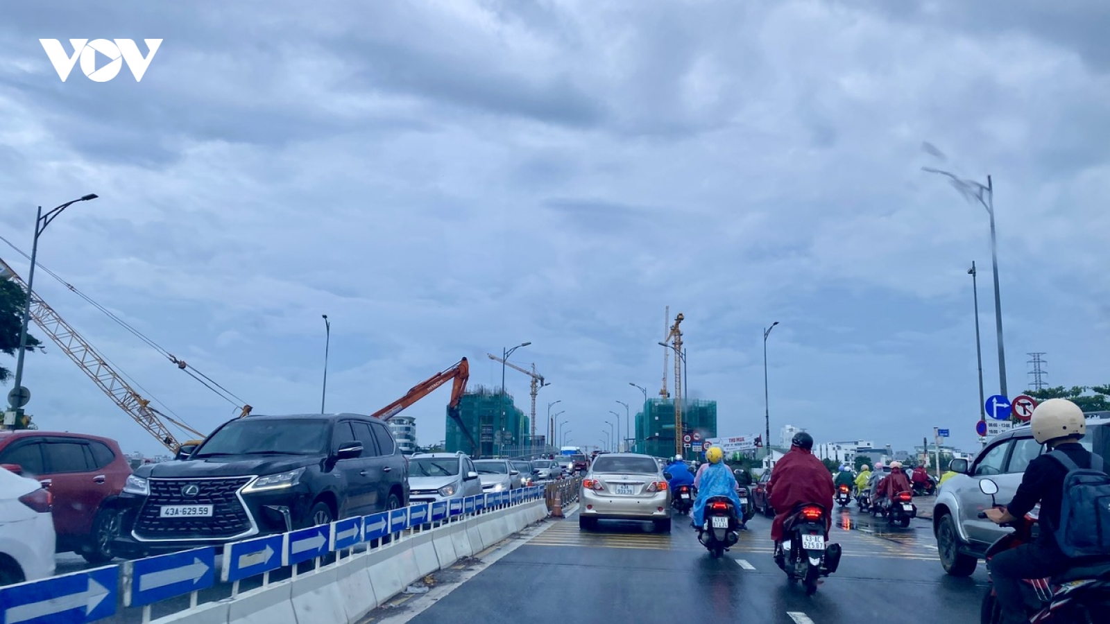 Đà Nẵng phân luồng, cấm xe phục vụ thi công nút giao cầu Hòa Xuân từ ngày 31/10