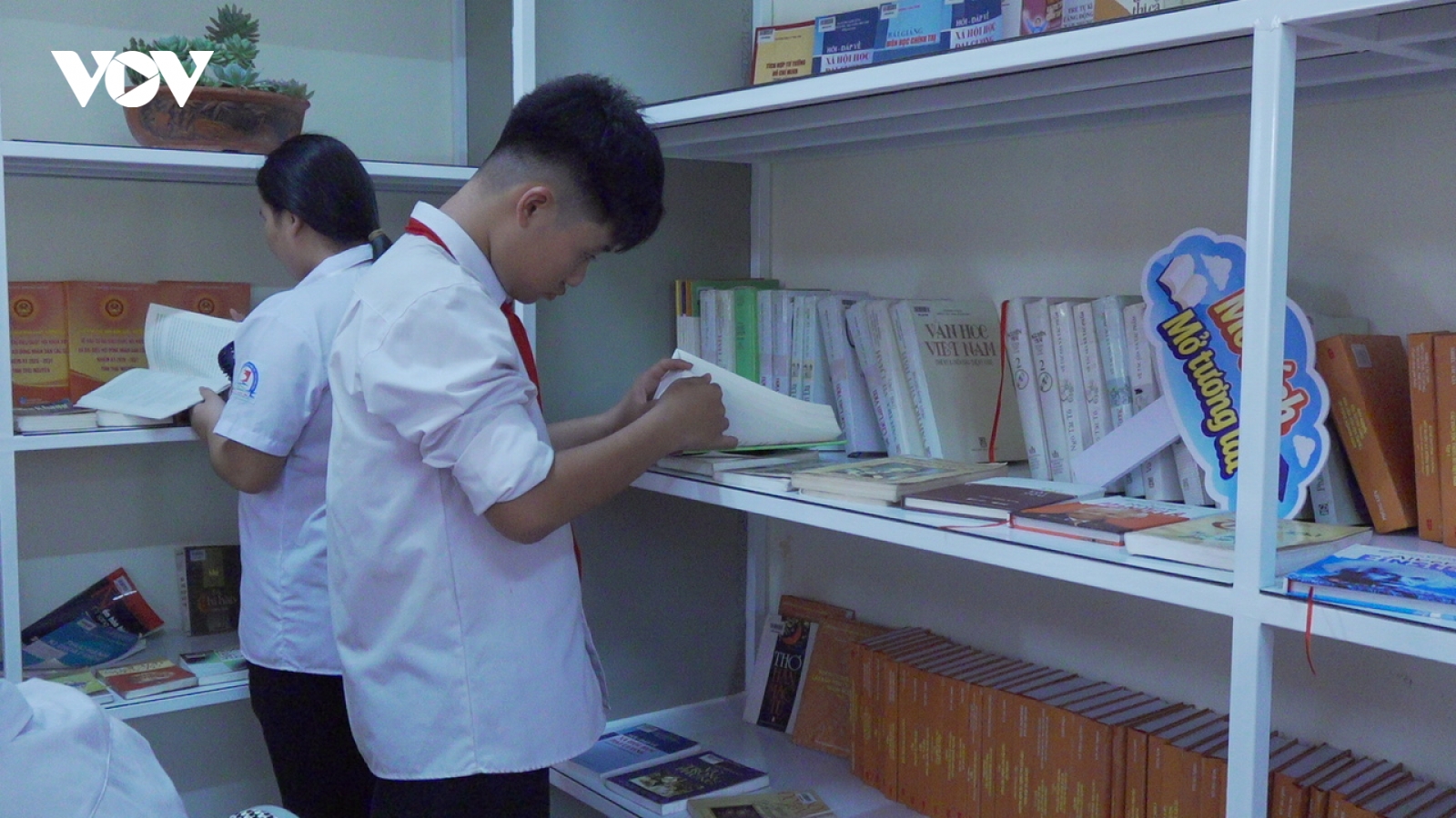 Trụ sở dôi dư thành thư viện, khơi niềm yêu sách ở trẻ em