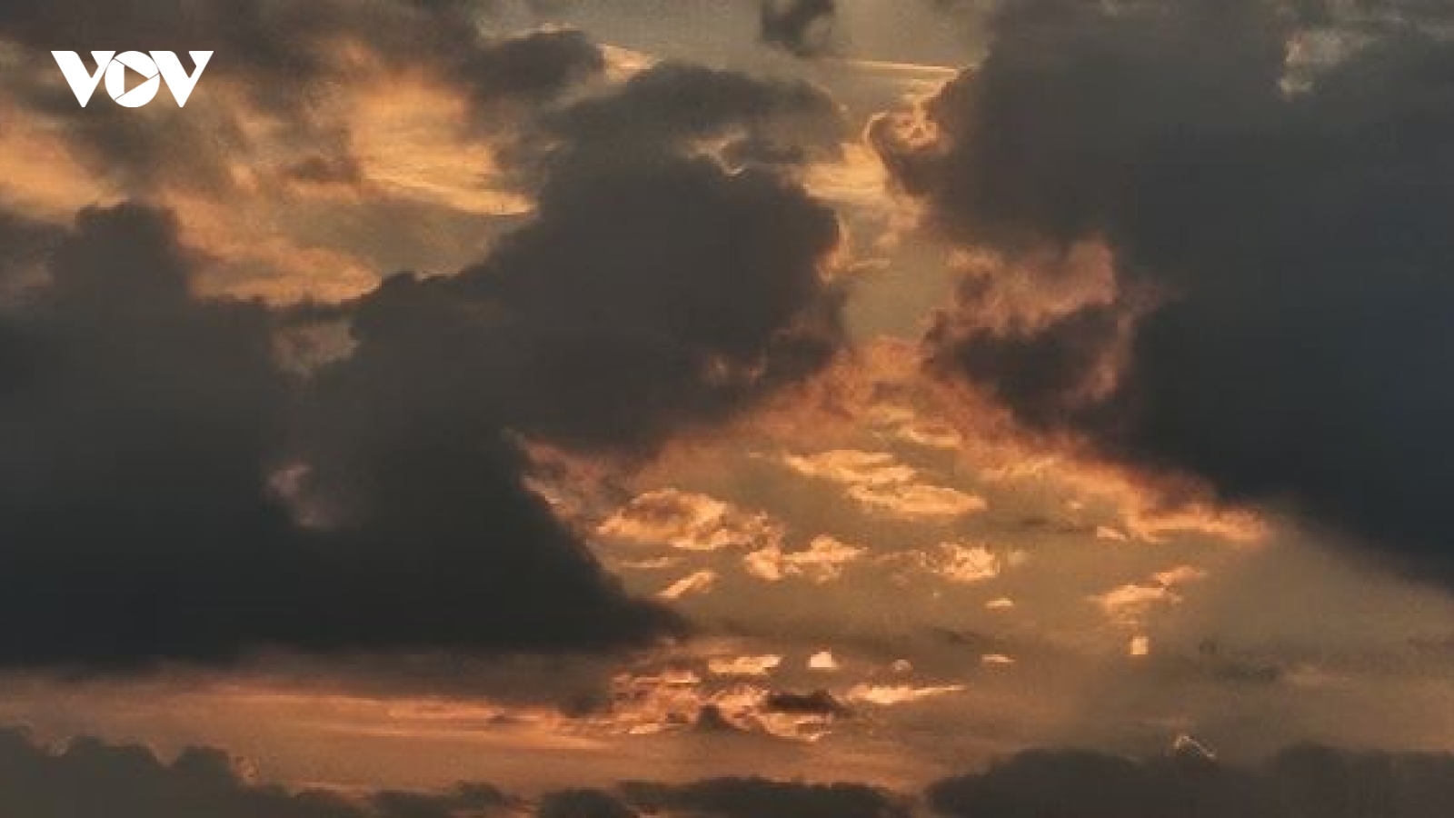 Quét sạch gầm trời