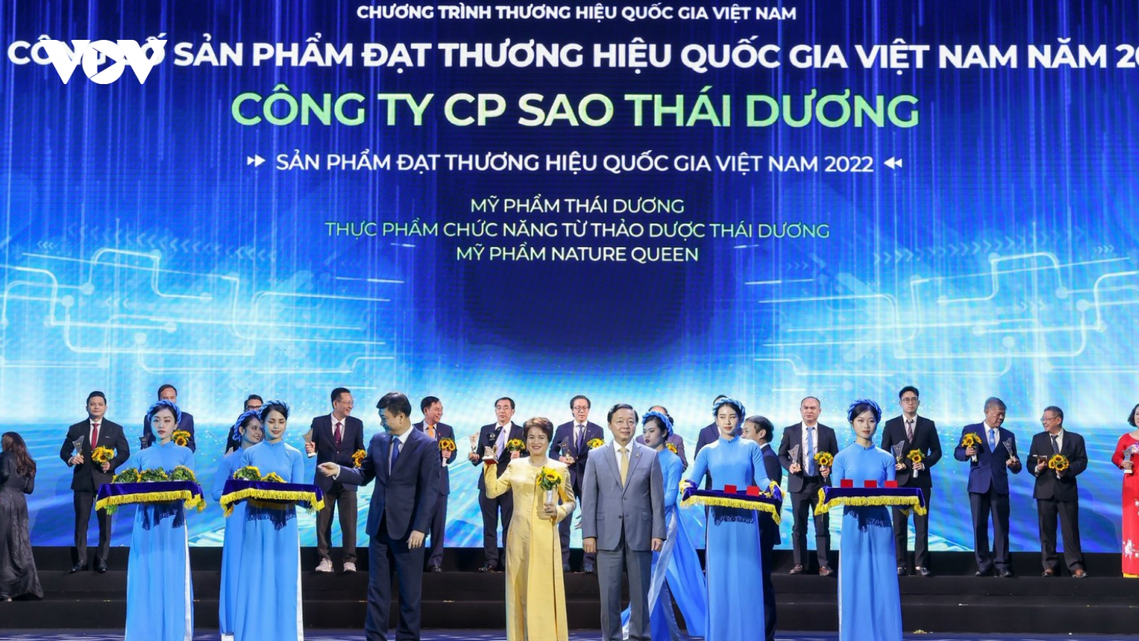 Sao Thái Dương được vinh danh tại lễ công bố Thương hiệu quốc gia 2022