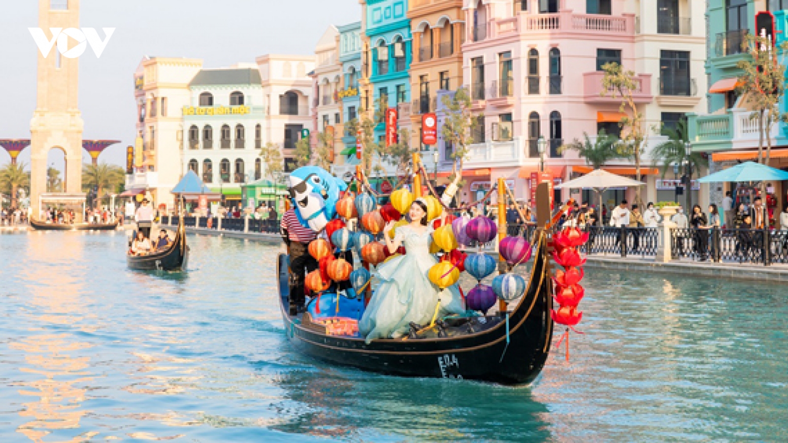 Chuyến hành trình đa tầng cảm xúc tại 'siêu' Lễ hội Mùa Thu 8WONDER Moon Festival