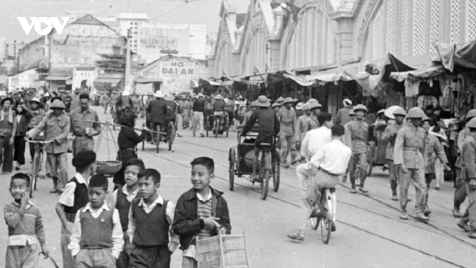 Thủ đô thời kỳ đầu giải phóng: Nhớ ơn những người mở lối…
