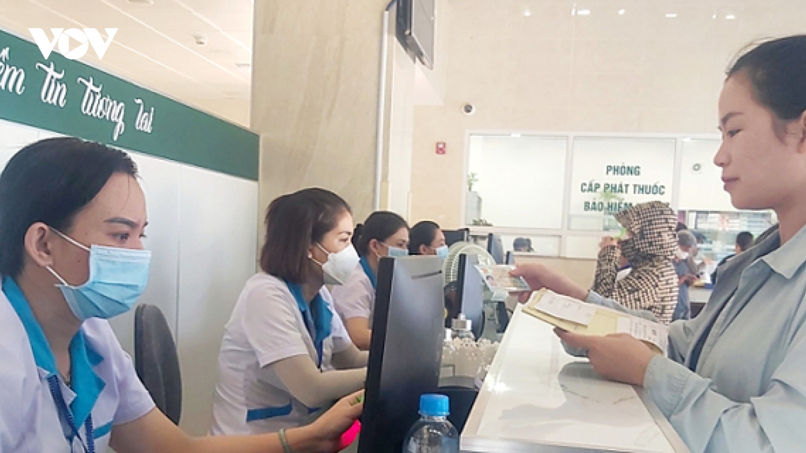 Chuyển đổi số trong khám, chữa bệnh Bảo hiểm y tế mang lại nhiều tiện lợi
