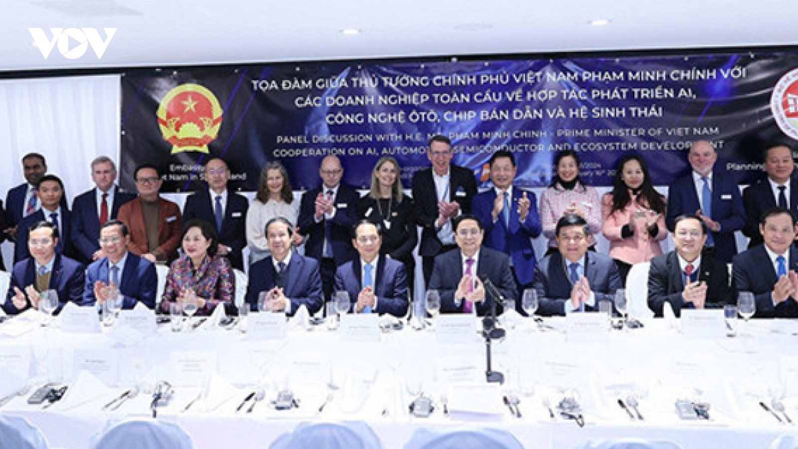 Thủ tướng chia sẻ kế hoạch đầu tư AI bên thềm Diễn đàn Kinh tế Thế giới