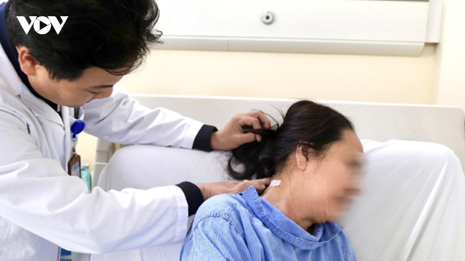 Bệnh viện K phẫu thuật thành công ca bệnh u tuỷ cổ phức tạp