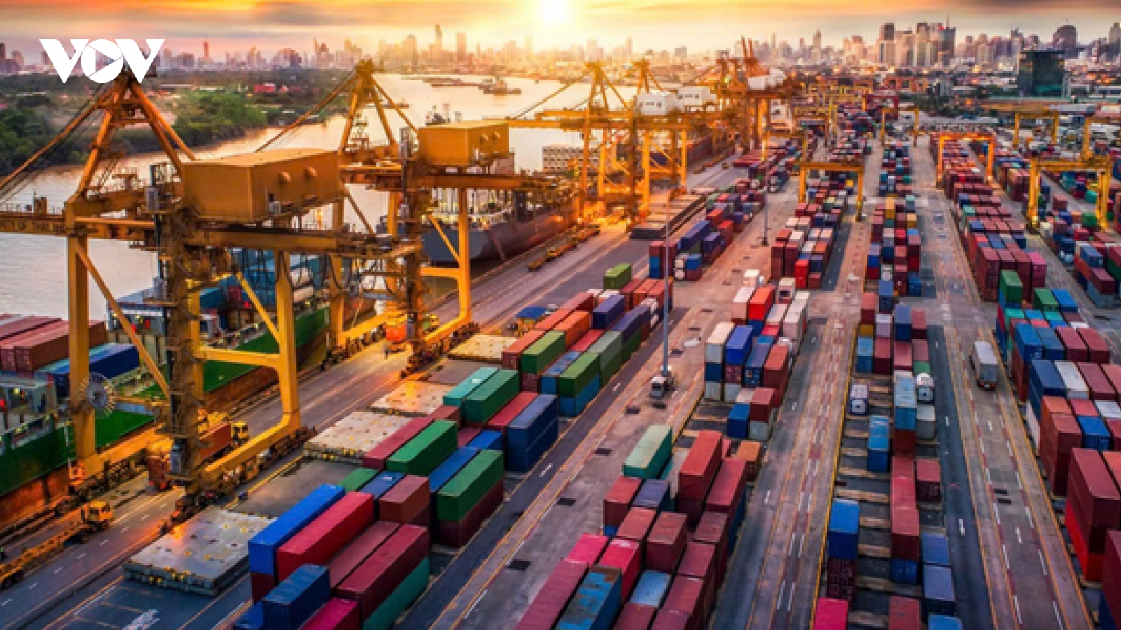 Kỳ vọng kinh tế Việt Nam 2025 tăng trưởng tích cực