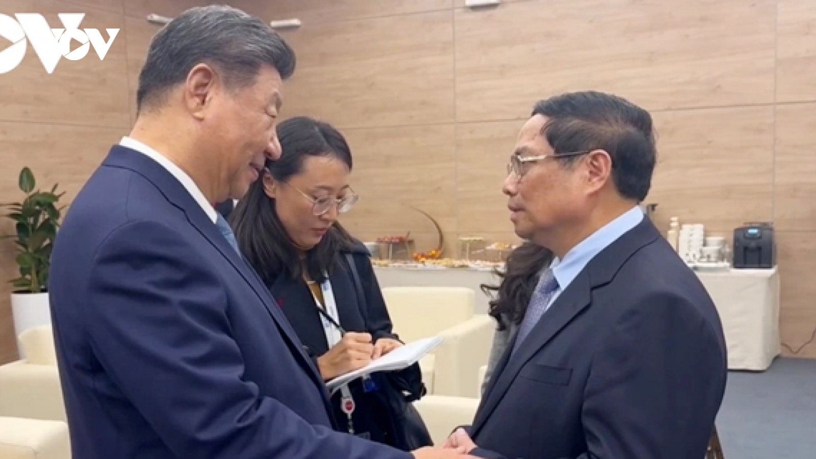 Thủ tướng Phạm Minh Chính gặp ngắn Tổng Bí thư, Chủ tịch Trung Quốc Tập Cận Bình