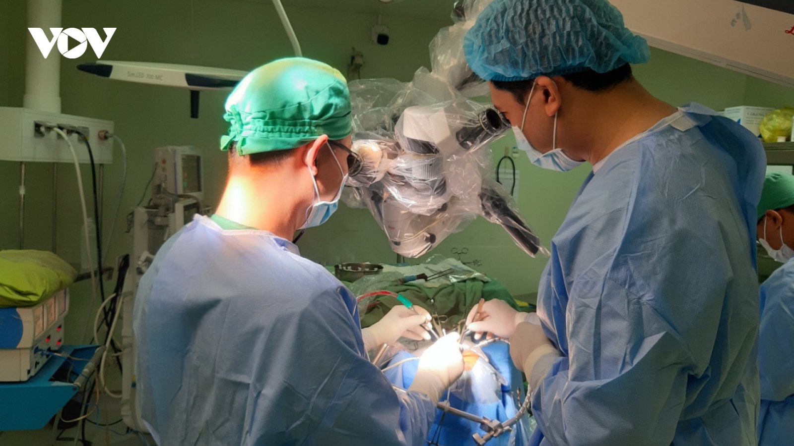 Cấp cứu thành công bệnh nhân bị phình động mạch não nguy kịch