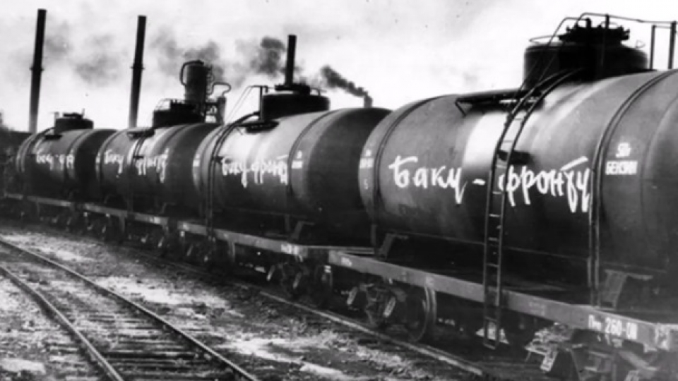 baku azerbaijan dong gop cho Lien Xo the chien 2.jpg