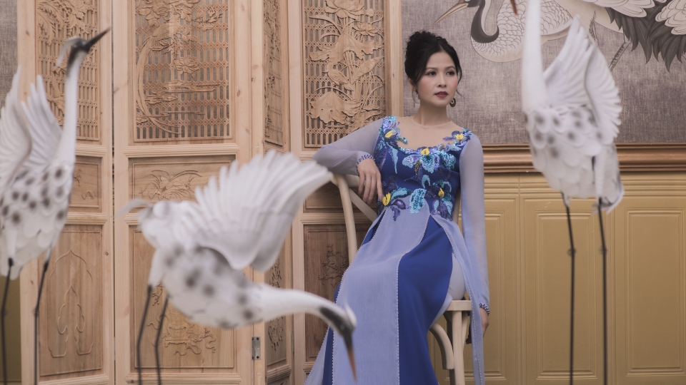 Diễn viên Thúy Hà “Về nhà đi con” tái xuất xinh đẹp với áo dài hậu ly hôn