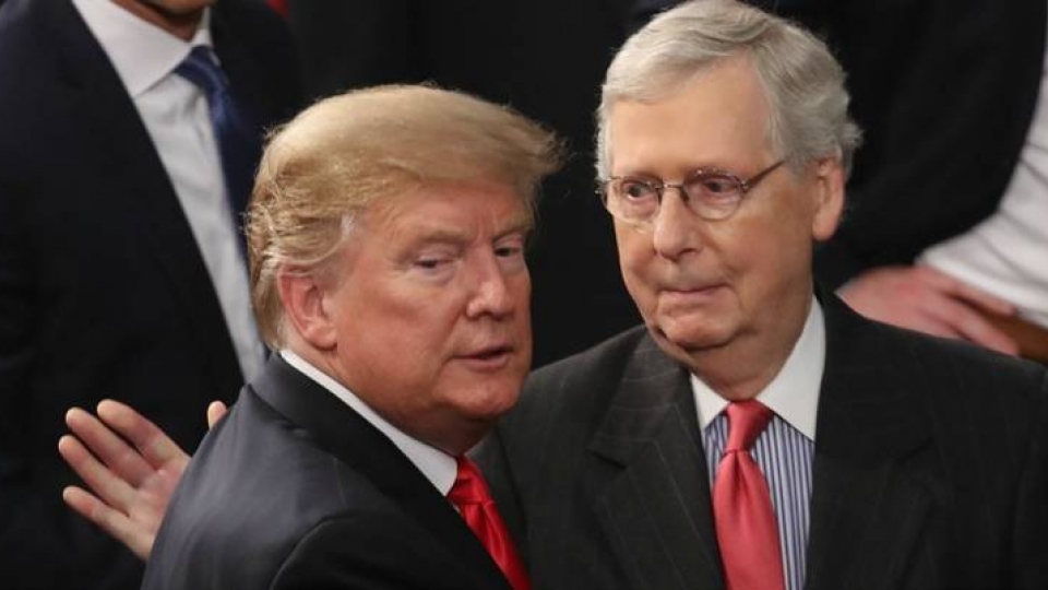 mitch_mcconnell_trump.jpg