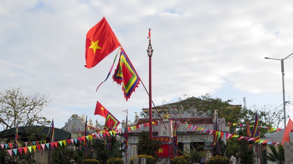le_thuong_neu_la_nghi_thuc_truyen_thong_co_tu_hang_tram_nam_nay_o_ly_son.jpg