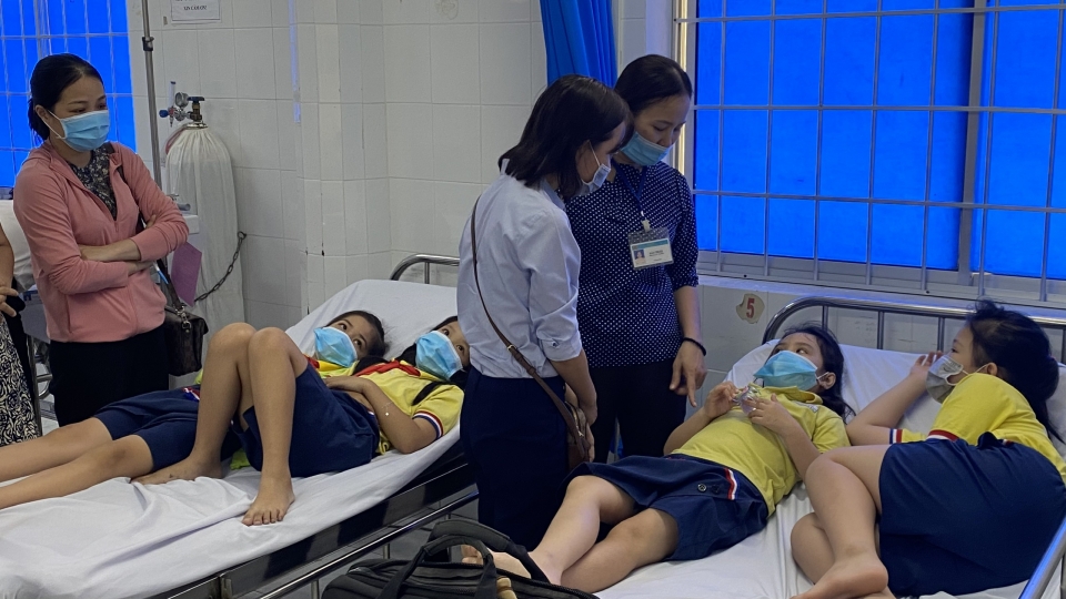 ngo_doc_thuc_an.jpg
