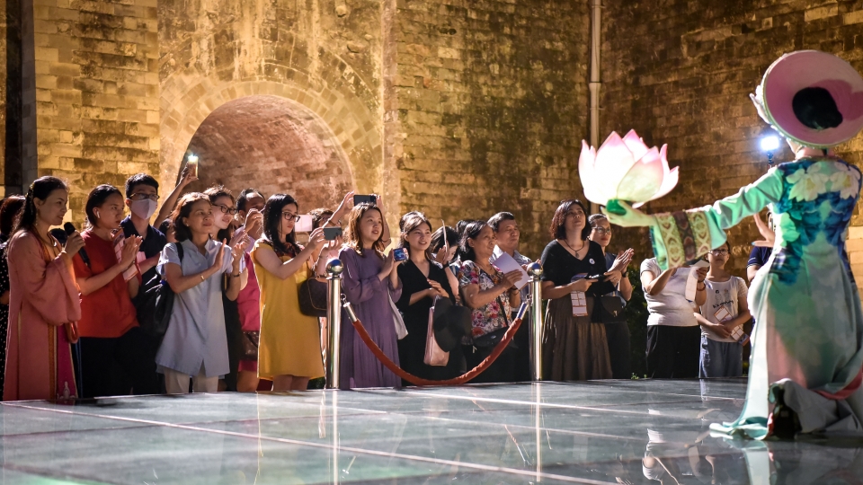 tour-dem-hoang-thanh-1431.jpg