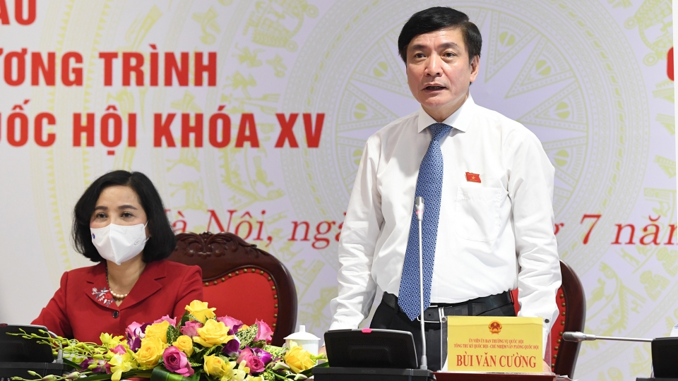 bui_van_cuong_hop_bao.jpg