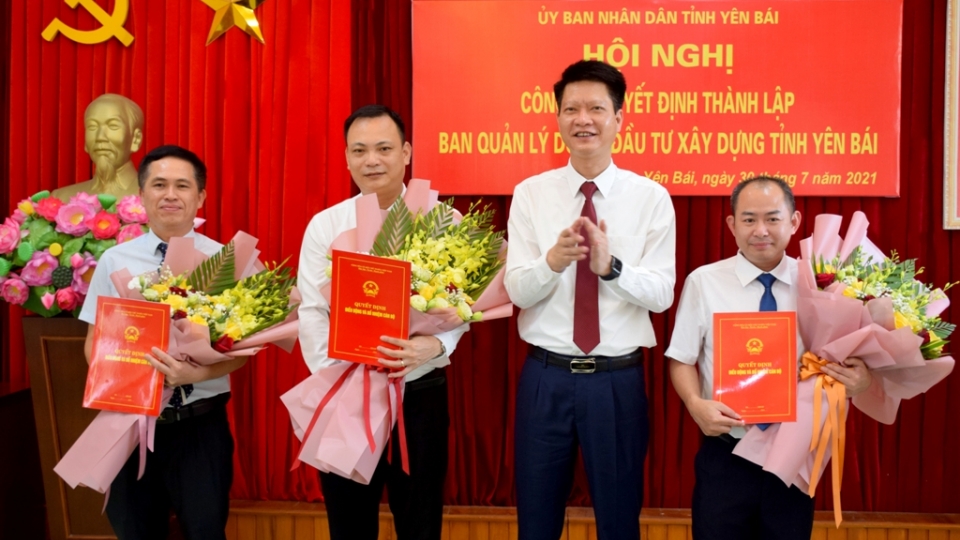 trao_quyet_dinh_bo_nhiem.jpg