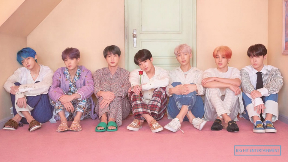 bts-sitting-pink-big-hit-entertainment_tcm25-673696.jpeg