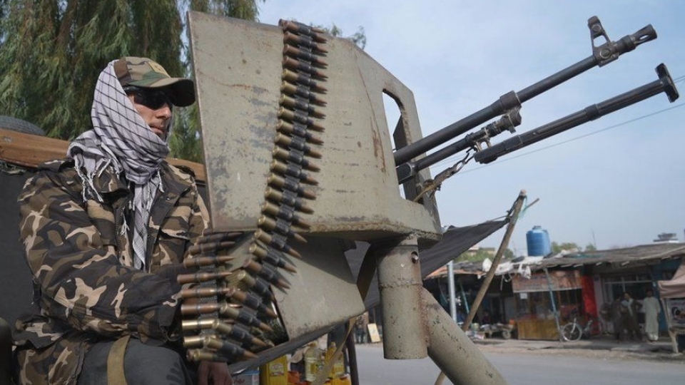 Taliban chien binh o Jalalabad Afghanistan, -bbc.jpg
