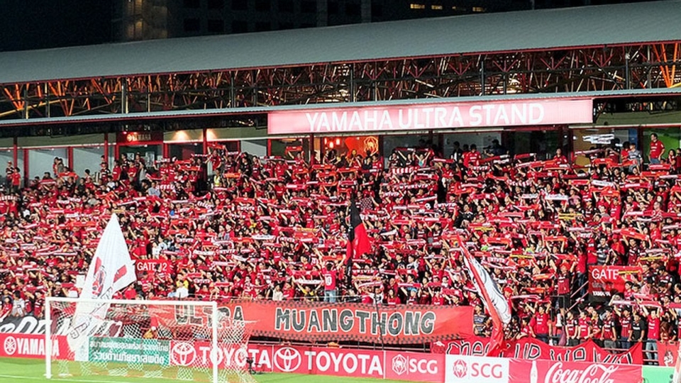 mtutd_ultra_muangthong.jpg