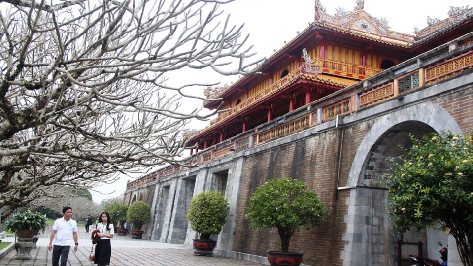 vov_den_nam_2025_du_lich_hue_phan_dau_don_6_trieu_luot_khach.jpg