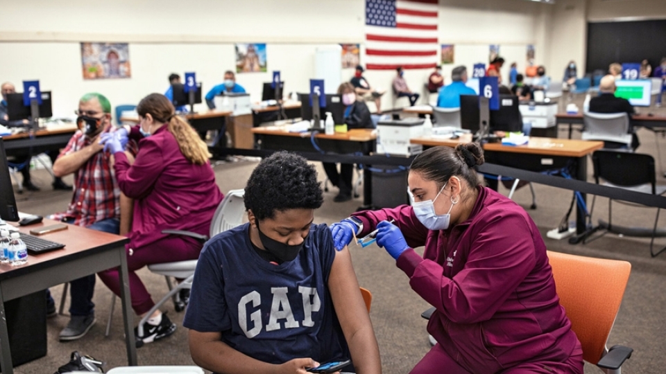 13virus-briefing-teenshot-slide-y7bz-superjumbo-v2-1630214329029725905884.jpg