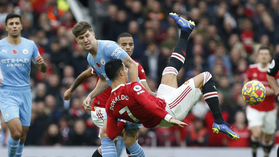 2021-11-06t124531z_1911642328_up1ehb60zft3l_rtrmadp_3_soccer-england-mun-mci-report.jpg