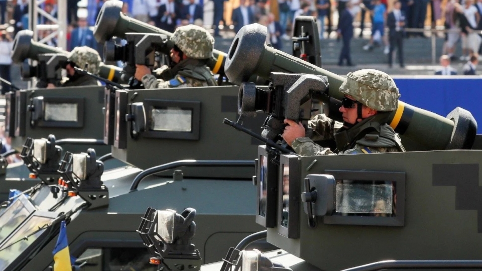 Ukraine binh si va vu khi -reu.jpg