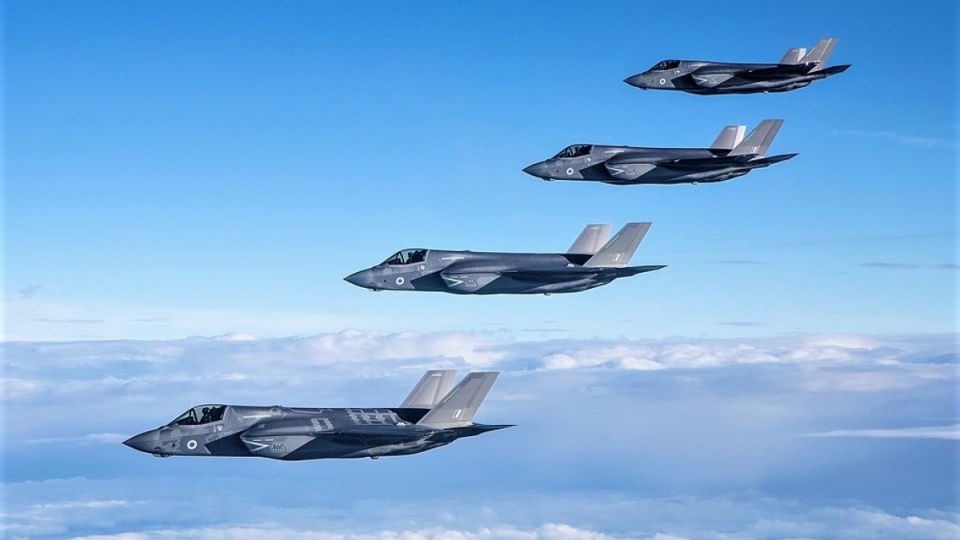 2_britains_f-35b_wikipedia.org_.jpg