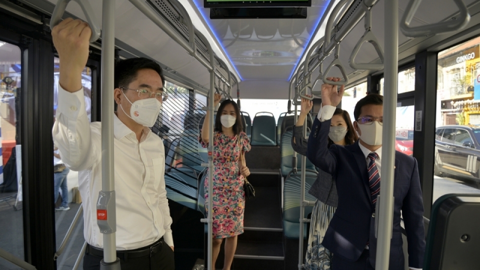 bus4.jpg