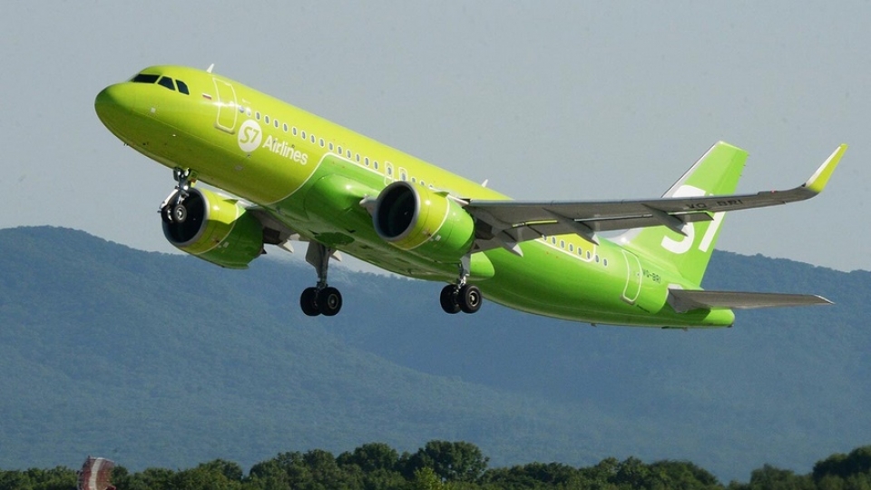 may bay Airbus A320 -sputnik.jpg