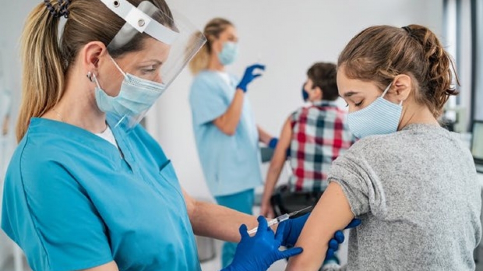 vaccinecovid19treem2909.jpeg