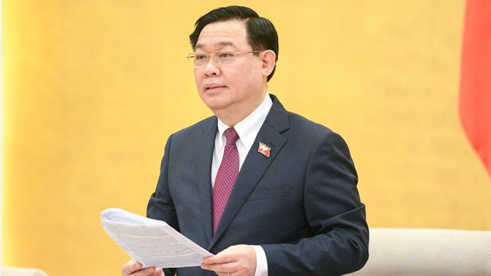 Chu tich Quoc hoi Vong DInh Hue.jpg