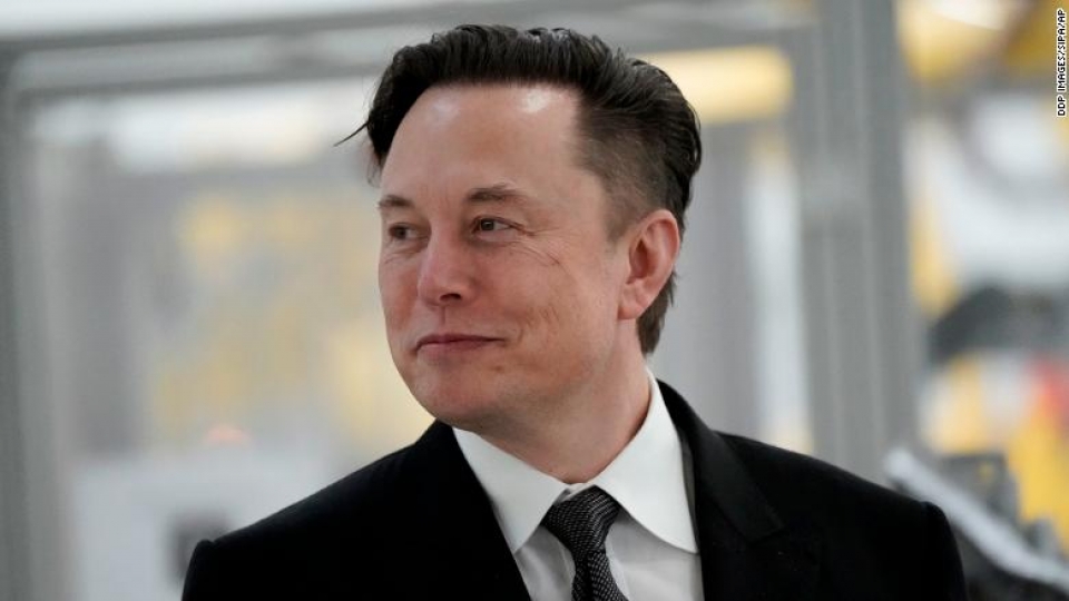 elon.jpg