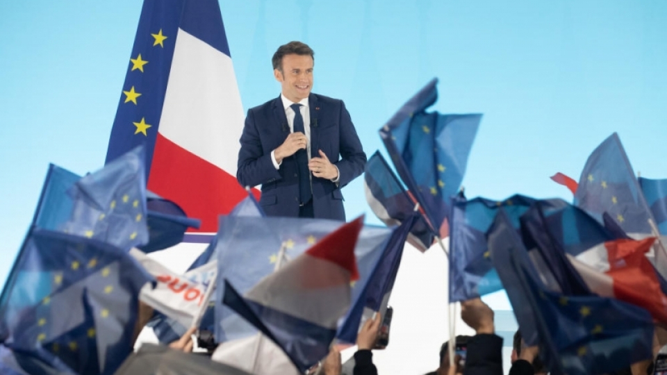 tong_thong_phap_emmanuel_macron_dan_dau_vong_1.jpeg