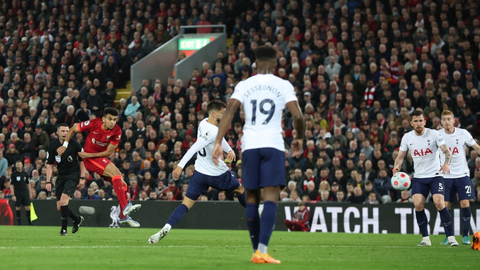 2022-05-07T201838Z_1970785377_UP1EI571KEZRA_RTRMADP_3_SOCCER-ENGLAND-LIV-TOT-REPORT.JPG
