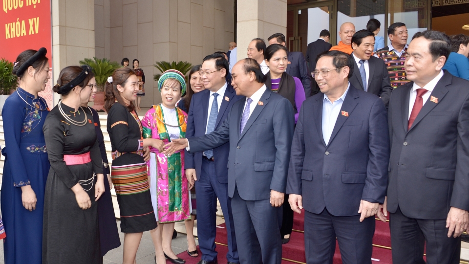 25-5_lanh_dao_dang_nha_nuoc_gap_dbqh_dan_toc_1.jpg