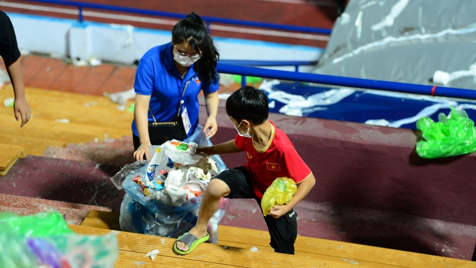 84189efcb02871762839.jpg