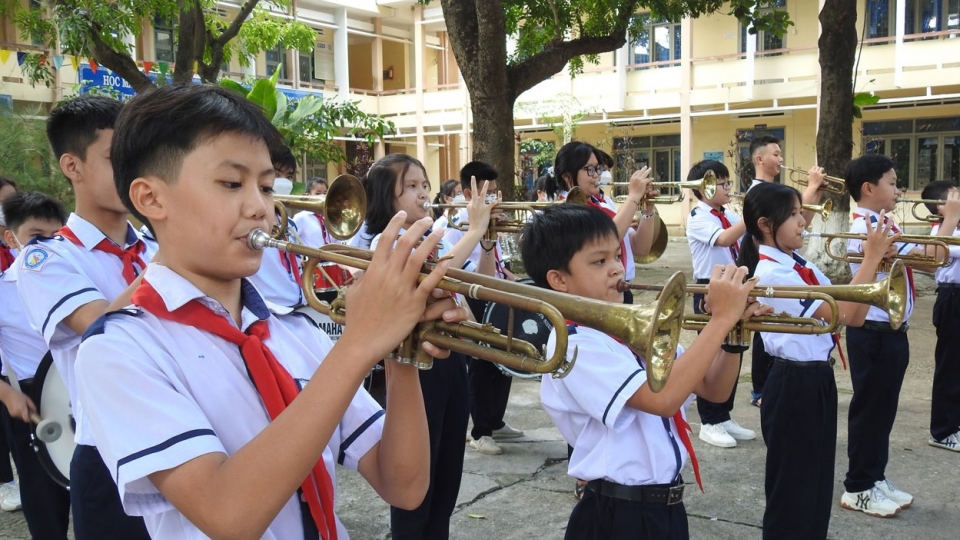 Lop ky nang cong tac Doi.jpg