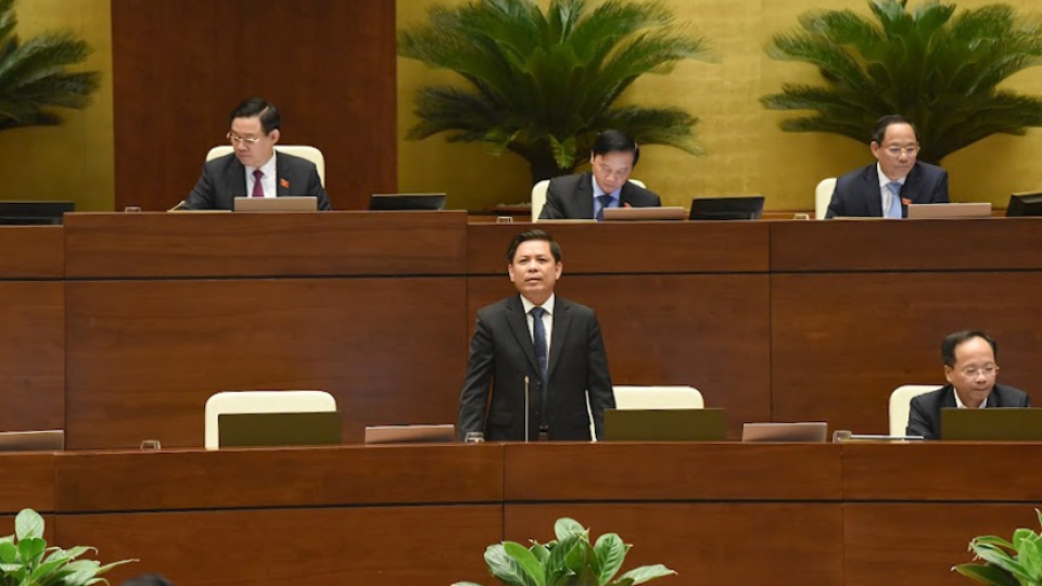 Nguyen Van The tra loi chat van.JPG