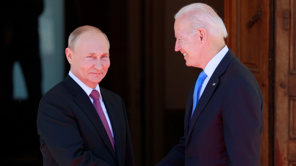 Tổng thống Biden đi trên dây trước sức ép tránh vượt qua lằn ranh đỏ với Nga.jpg