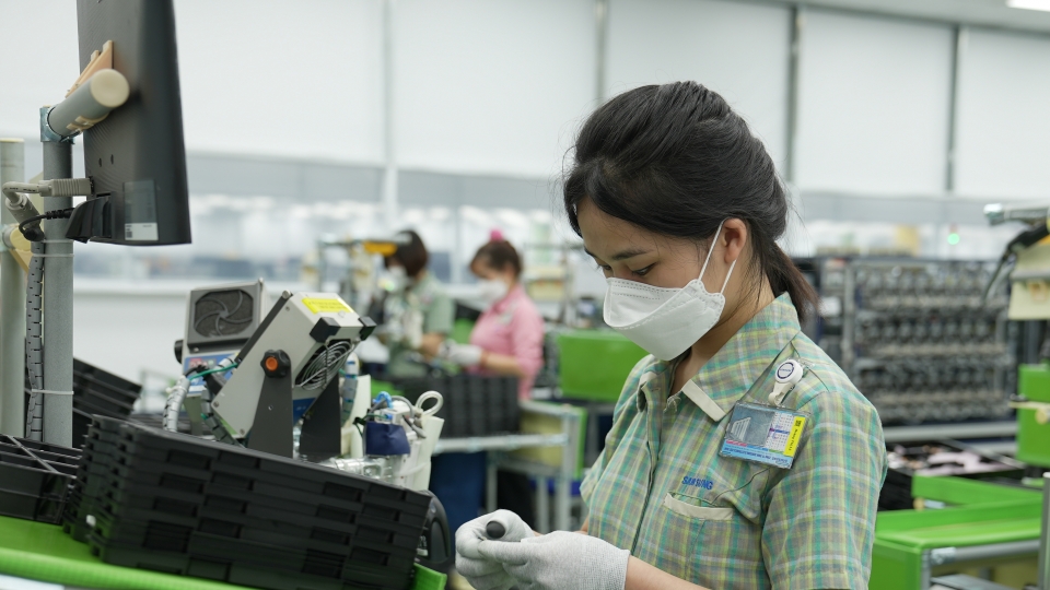 Xuất khẩu có nhiều tín hiệu tích cực bất chấp dịch bệnh Covid-19.jpg