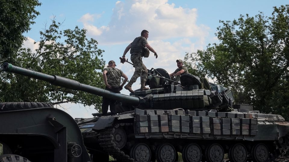 Thế khó của Mỹ khi Ukraine muốn nhiều vũ khí hơn để chặn đà tiến công của Nga.jpg
