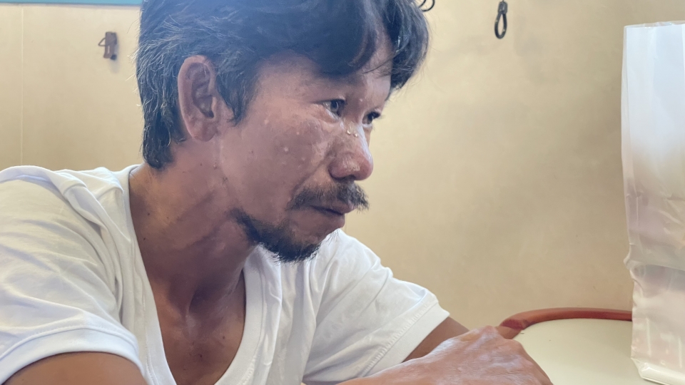 anh_nguyen_thanh_luyen_da_mat_2_nguoi_than.jpg
