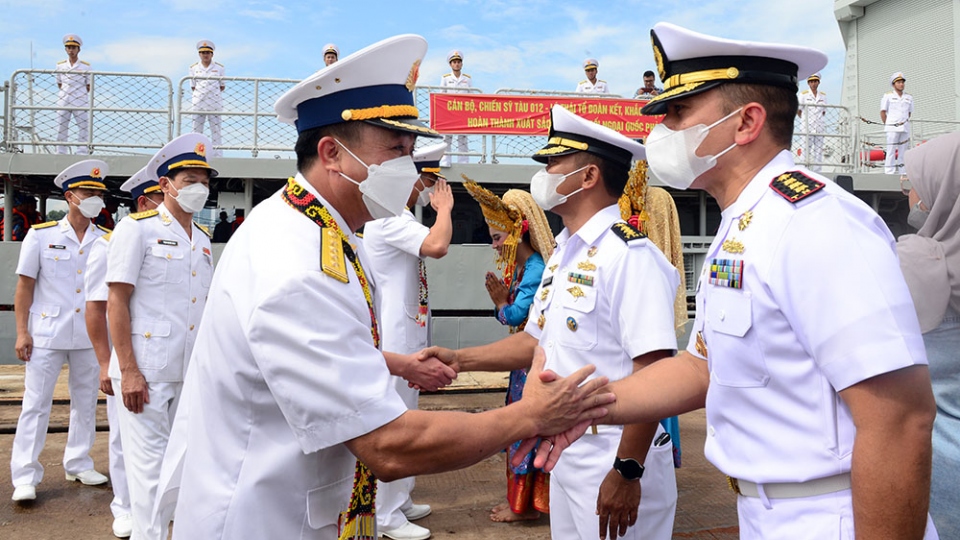 
        Hải quân Việt Nam thăm, giao lưu và luyện tập chung với Hải quân Indonesia
                                  
              