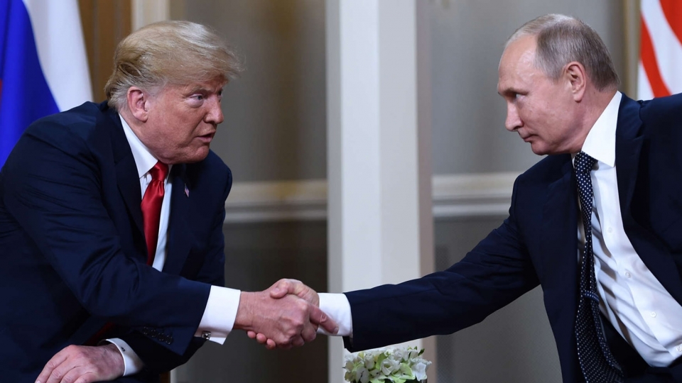 Trump Putin tong thong My Nga bat tay 2018 -afp.jpg