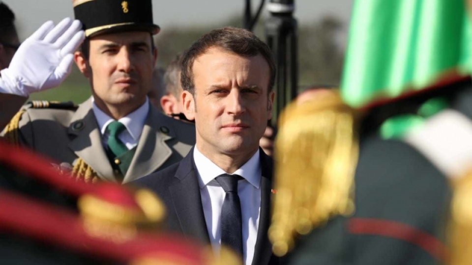 ong_macron_trong_chuyen_tham_den_algeria_nam_2017.jpg