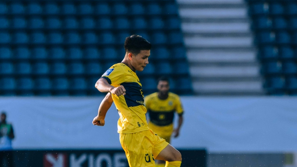 quang hai pau fc.jpg