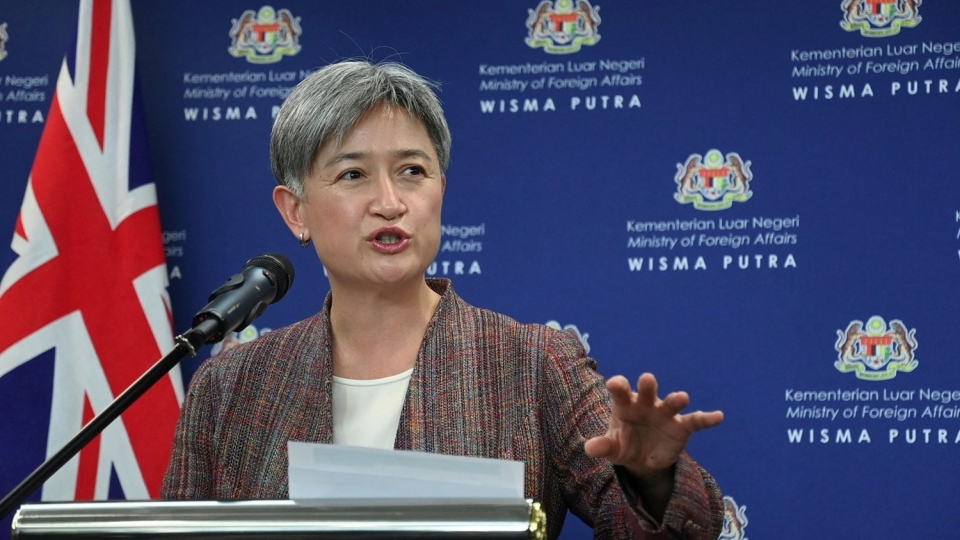 ngoai truong Australia Penny Wong -reu.jpg
